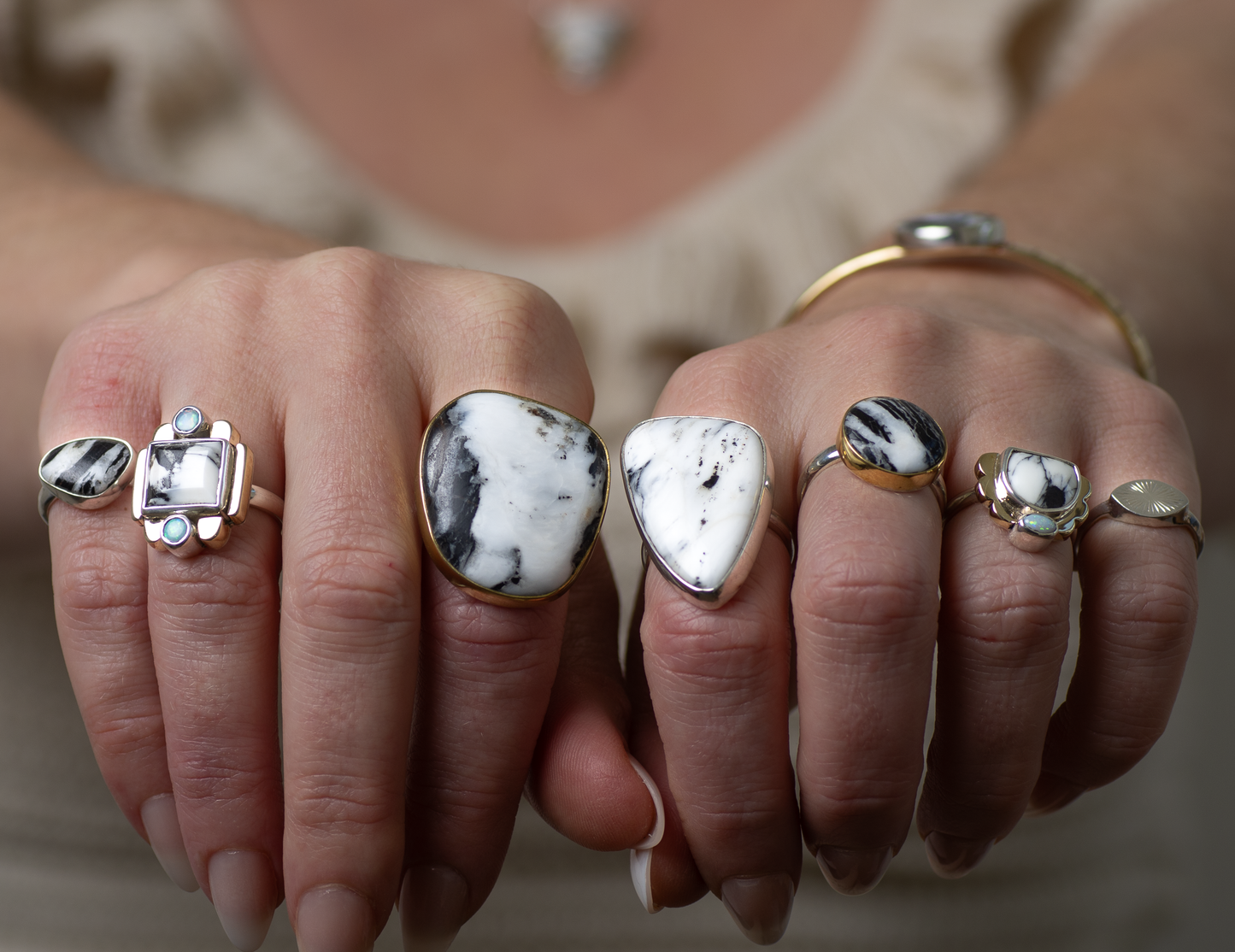 Luminous Ring ◇ White Buffalo ◇ Size 9