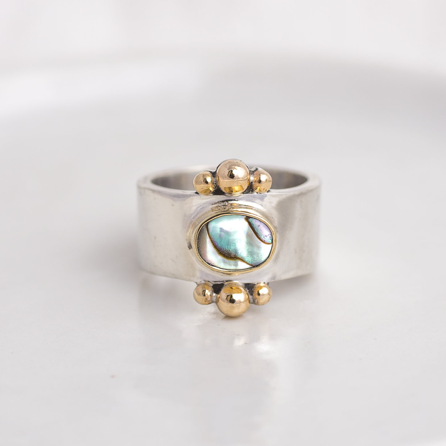 Abalone Affinity Ring ◇ Size 4.5