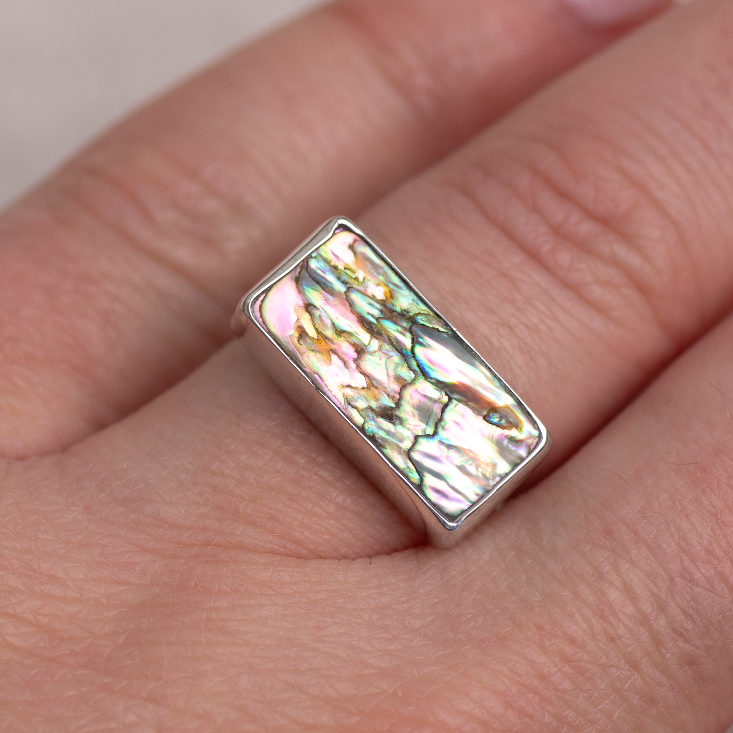 Horizontal Luminous Ring ◇ Abalone ◇ Size 7