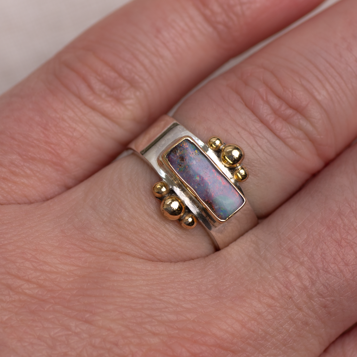 Mixed Metal Affinity Ring ◇ Opal ◇ Size 6.5