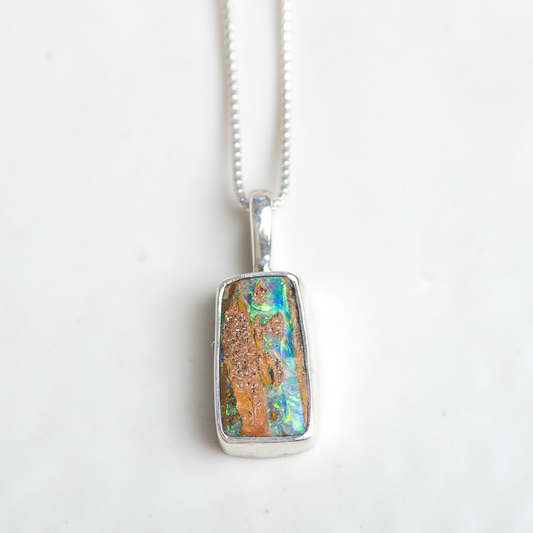 Singular Charm Opal Necklace ◇ Australian Opal