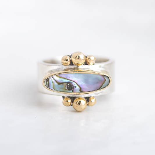 Elongated Abalone Affinity Ring ◇ Size 4.5