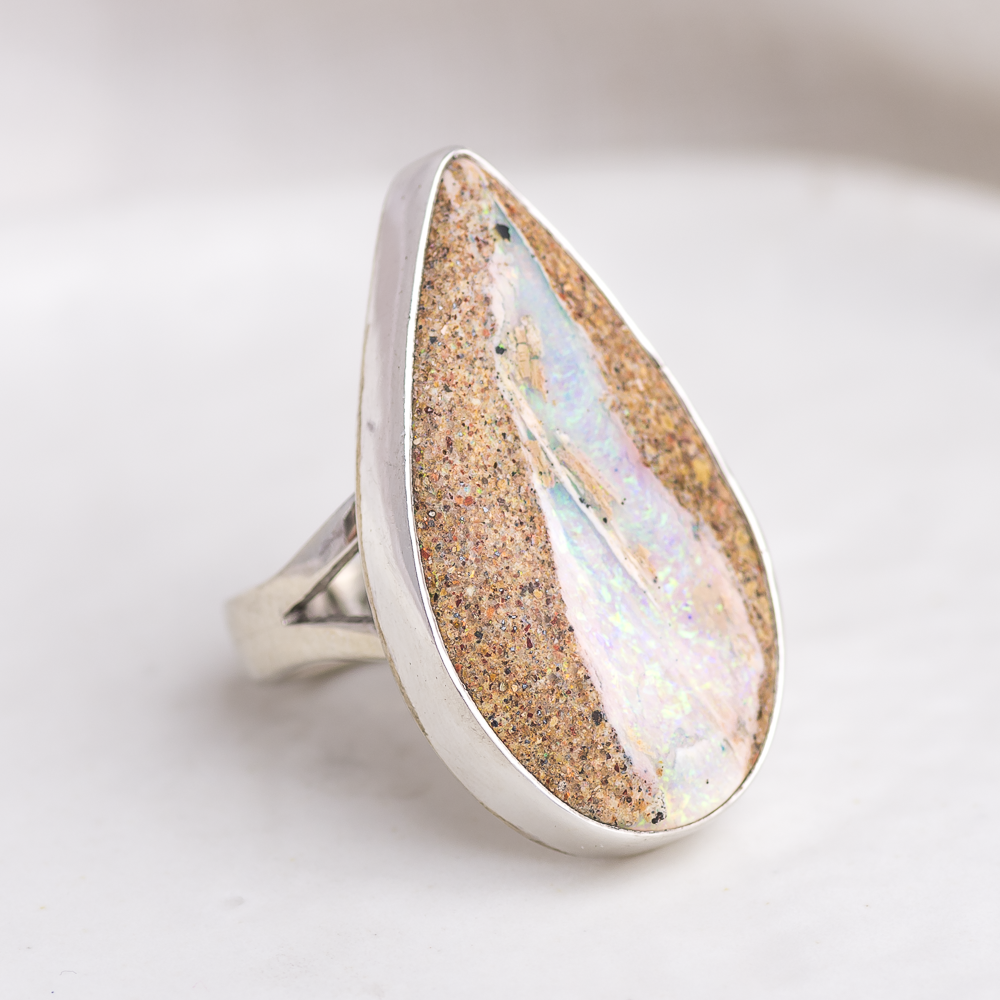 Luminous Ring ◇ Australian Opal ◇ Size 7.5