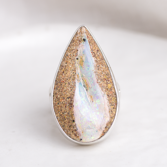 Luminous Ring ◇ Australian Opal ◇ Size 7.5