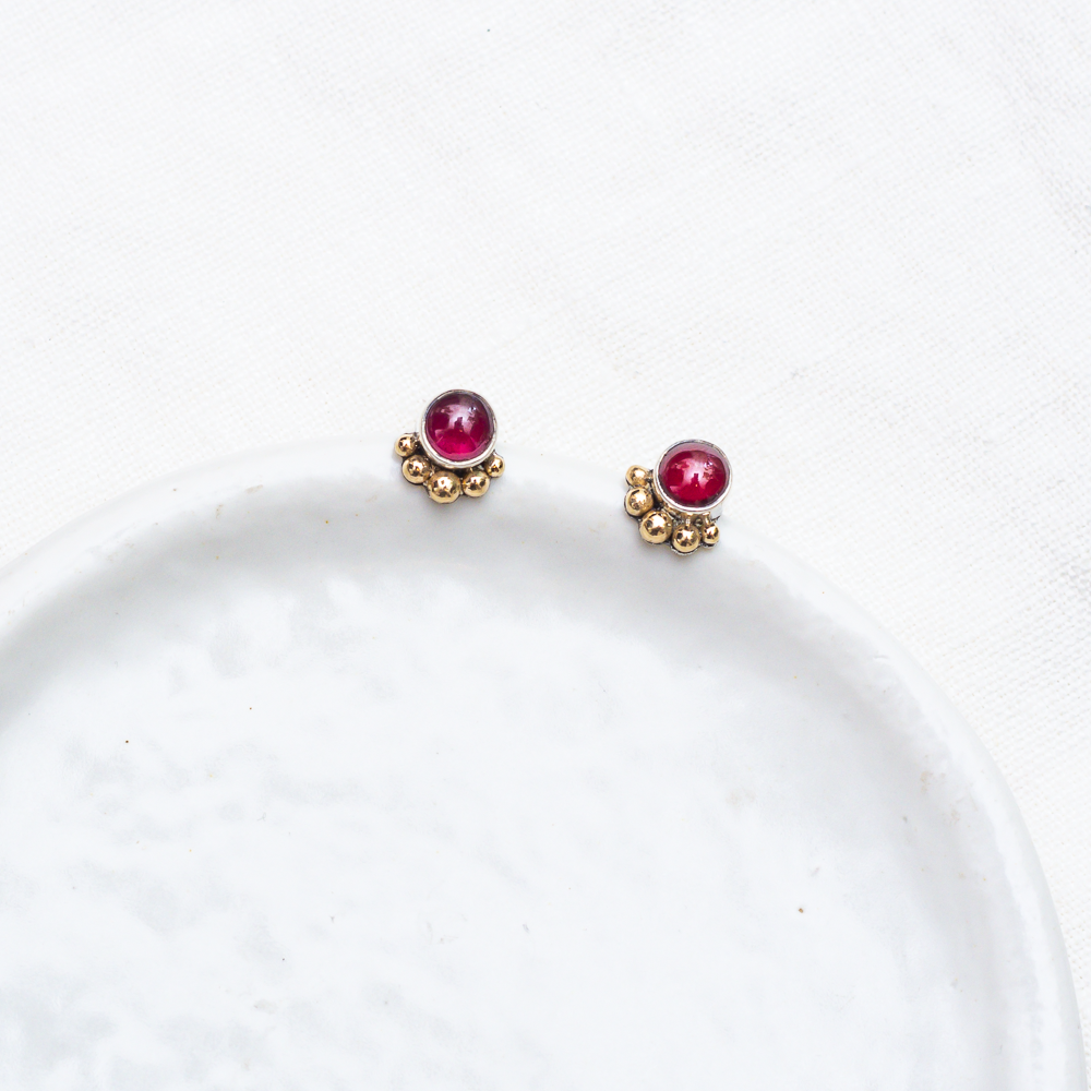 Dotted Stud Earrings ◇ Red Garnet ◇ Silver + 14k Gold